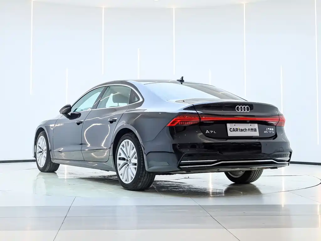 Audi A7L 2024 — фото 5