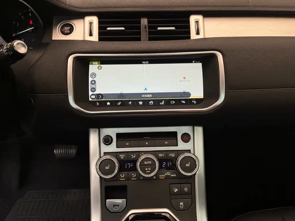 Land Rover Evoque 2018 — фото 18