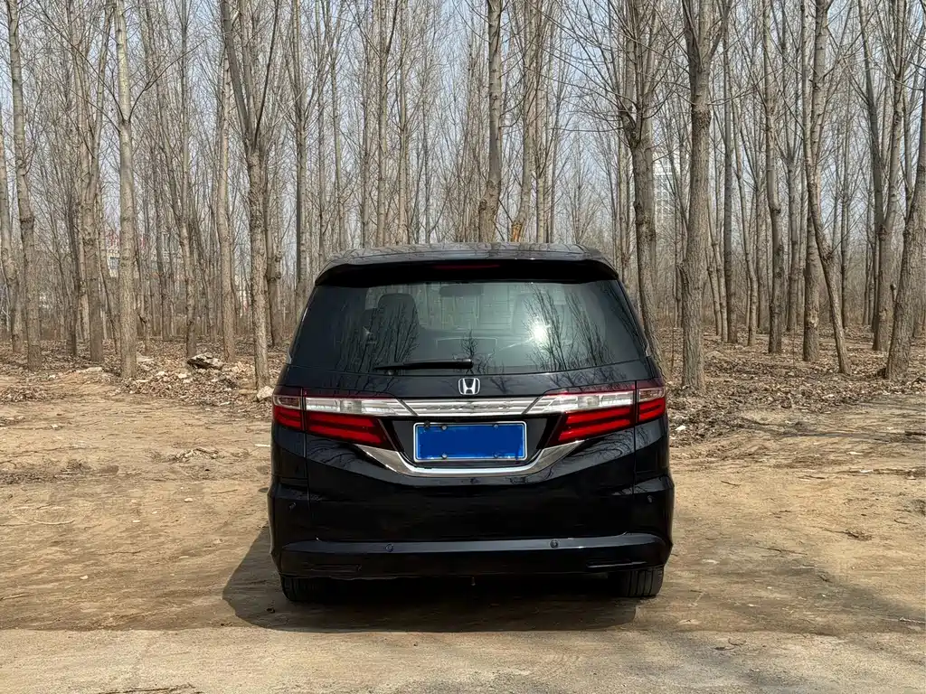 Honda Odyssey 2017 — фото 5