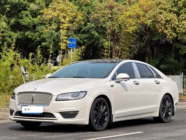 Lincoln MKZ 2020