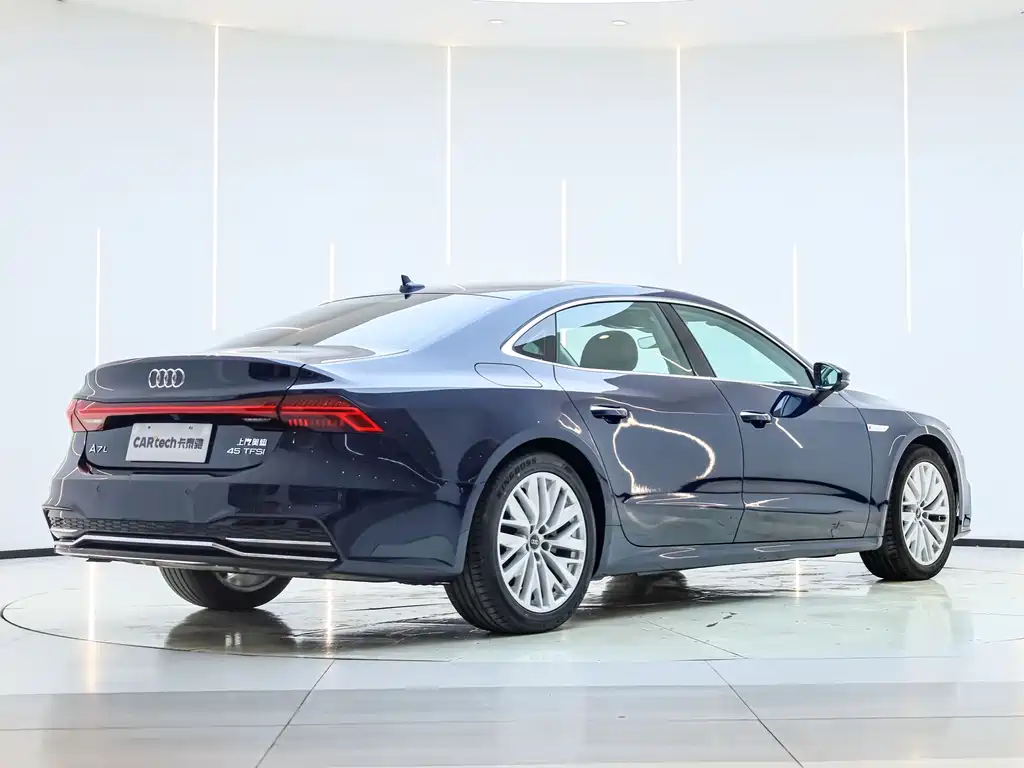 Audi A7L 2024 — фото 7