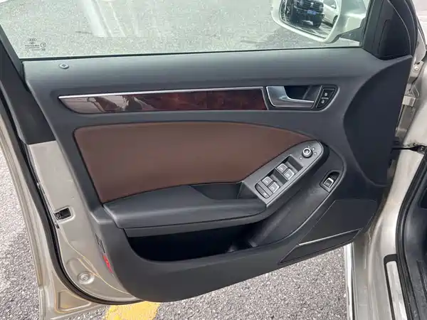 Audi A4L 2016