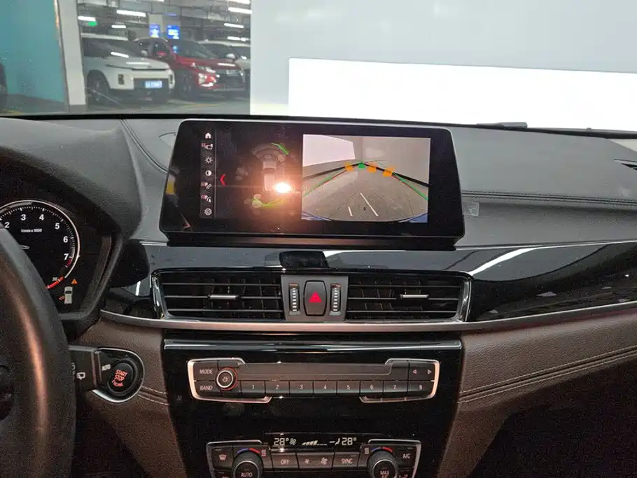 BMW X2 2023 — фото 13