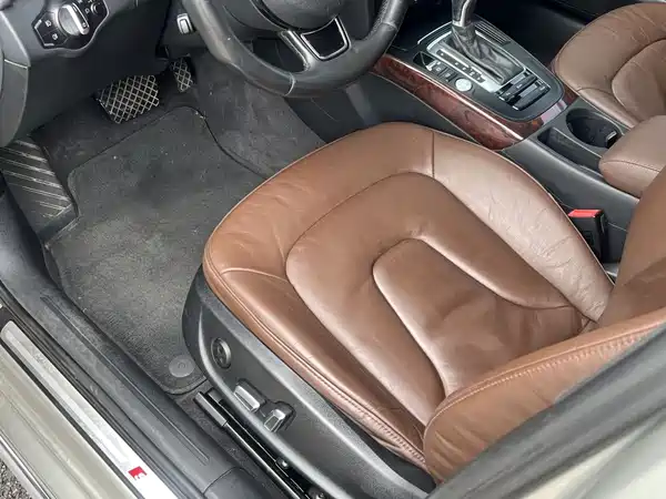 Audi A4L 2016