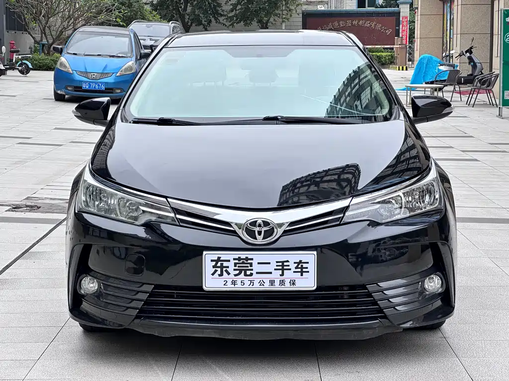 Toyota Corolla 2017 — фото 3