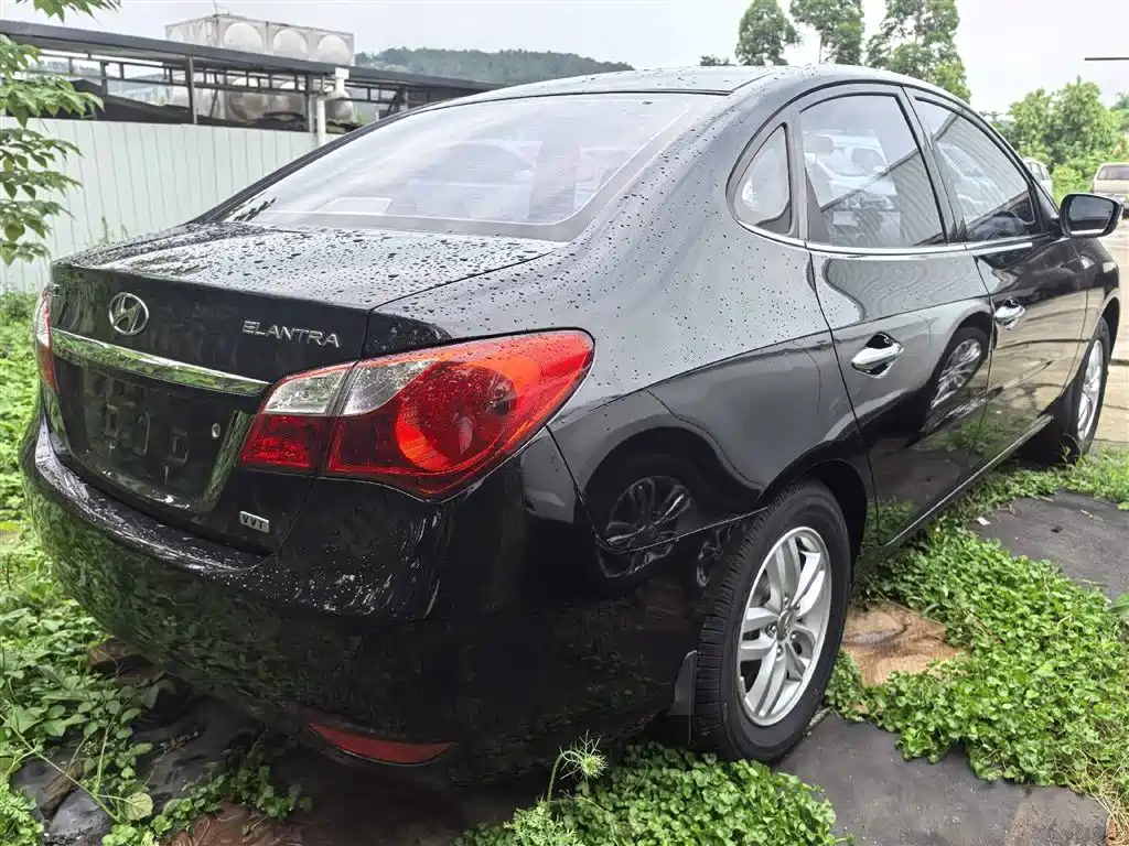 Hyundai Elantra 2014
