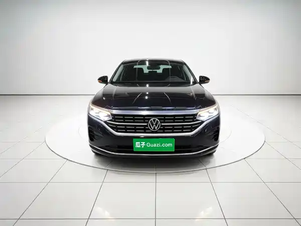 Volkswagen Passat 2022