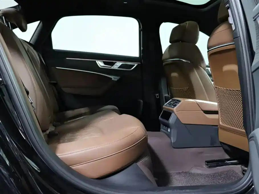 Audi A6L 2024