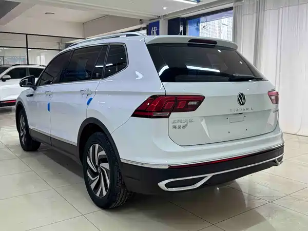Volkswagen Tiguan L 2023