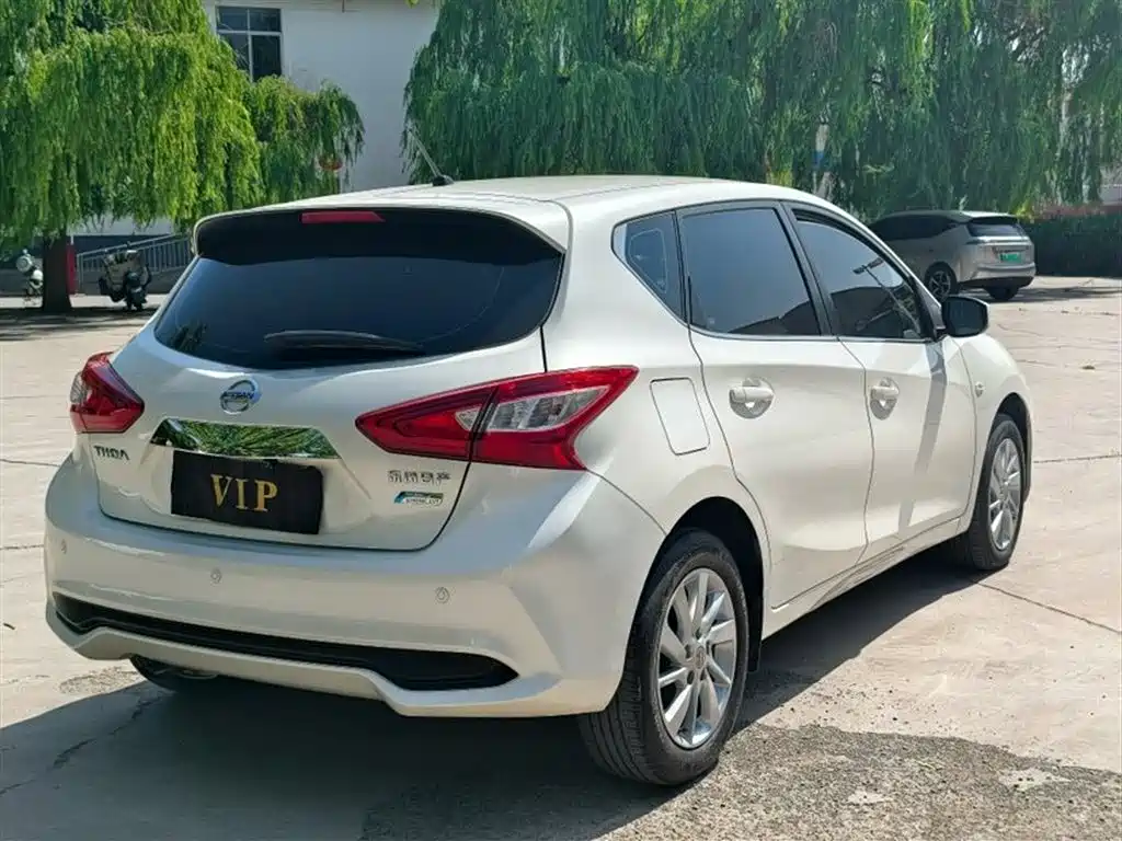 Nissan Tiida 2018 — фото 3