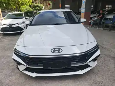 Hyundai Elantra 2024