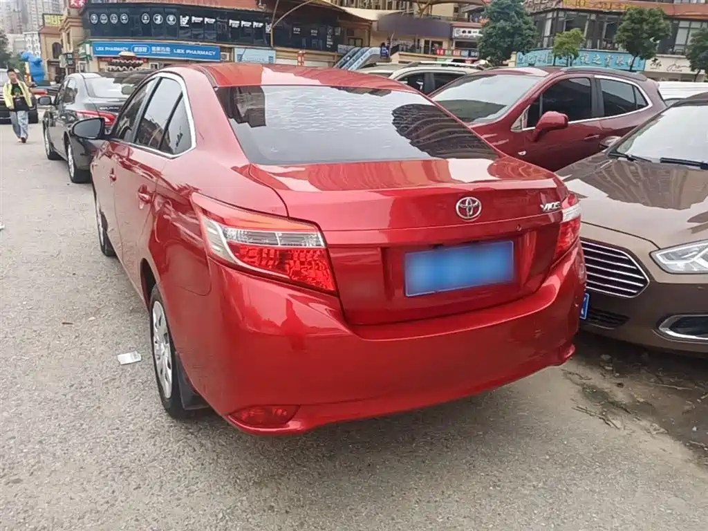 Toyota Vios 2016 — фото 5