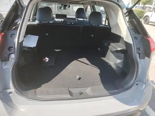 Nissan X-Trail 2025
