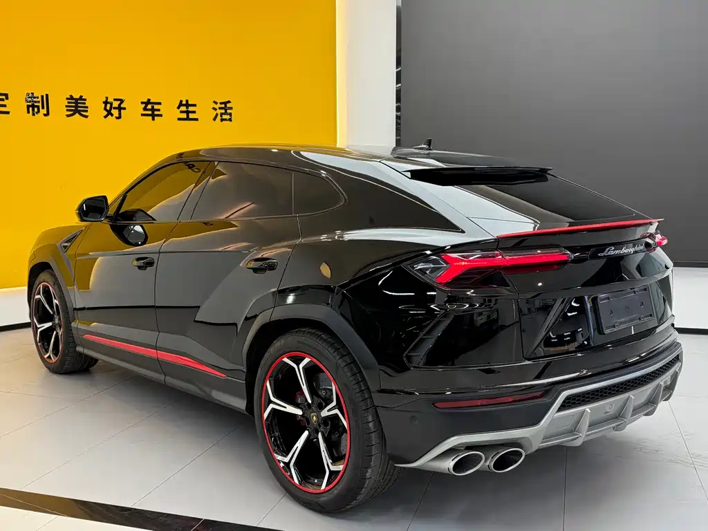 Lamborghini Urus 2022 — фото 8