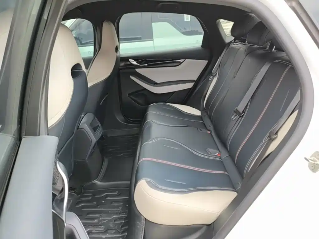 BYD Qin PLUS 2023 — фото 17