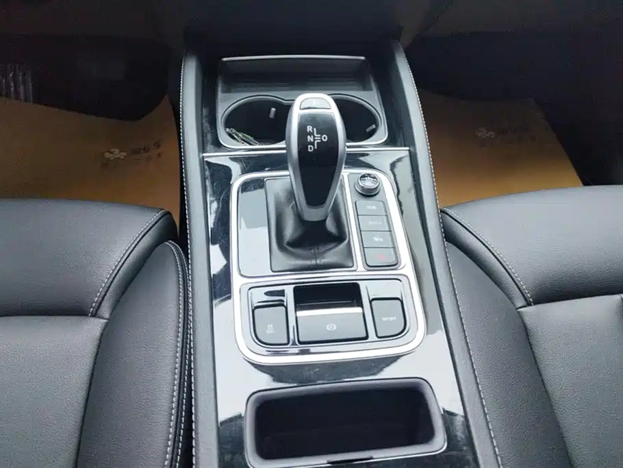 BYD MAX 2020 — фото 16