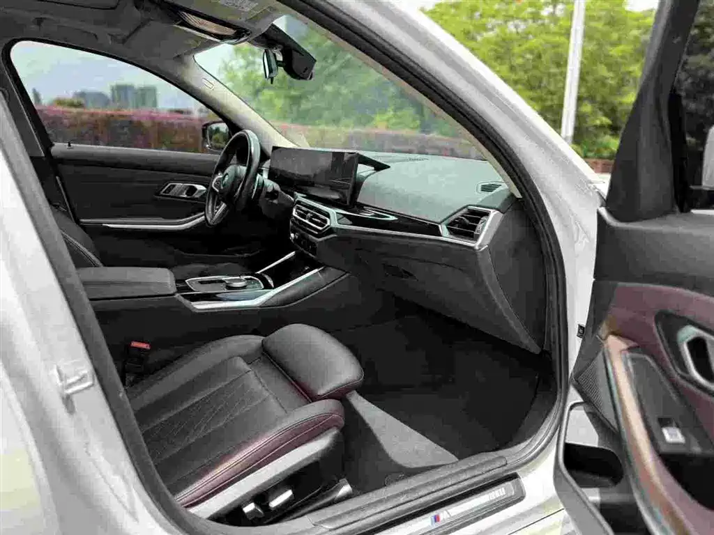 BMW 3 Series 2022 — фото 10