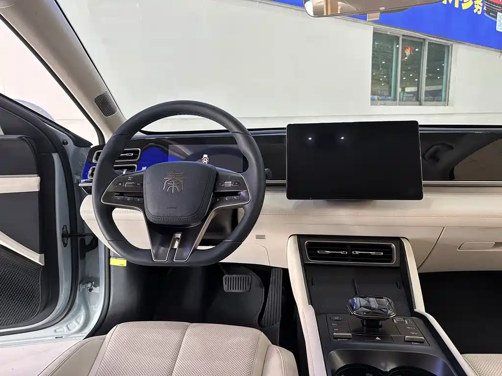 BYD Qin L 2024 — фото 11