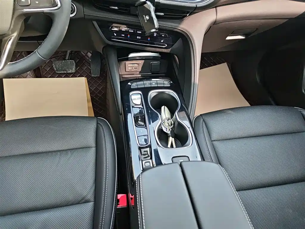 Buick Envision Plus 2023 — фото 14