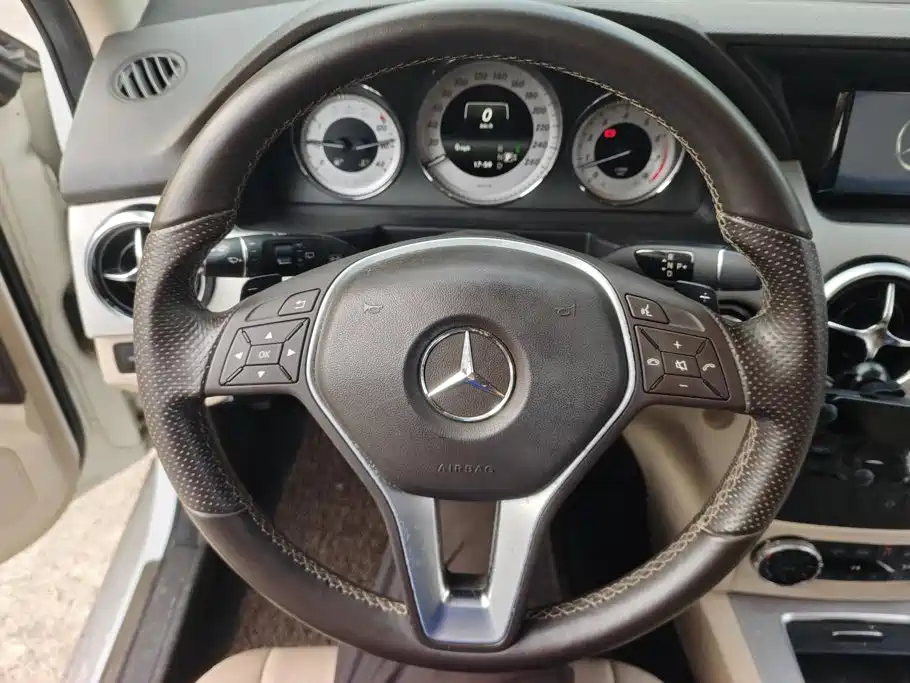 Mercedes-Benz GLK-Class 2014 — фото 15