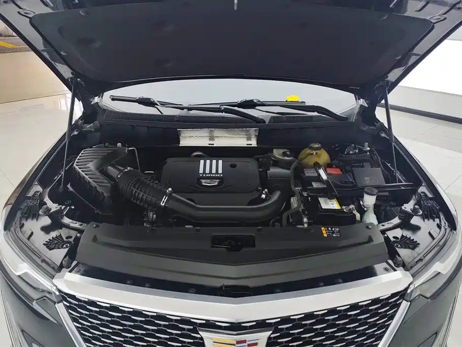 Cadillac XT6 2020 — фото 10