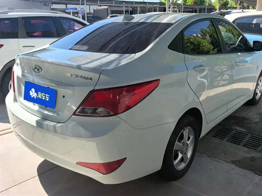 Hyundai Verna 2016 — фото 3