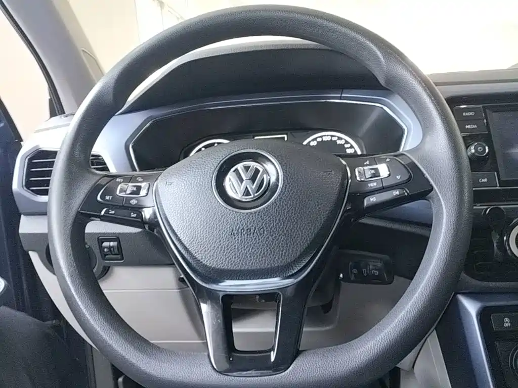 Volkswagen T-Cross 2019 — фото 11