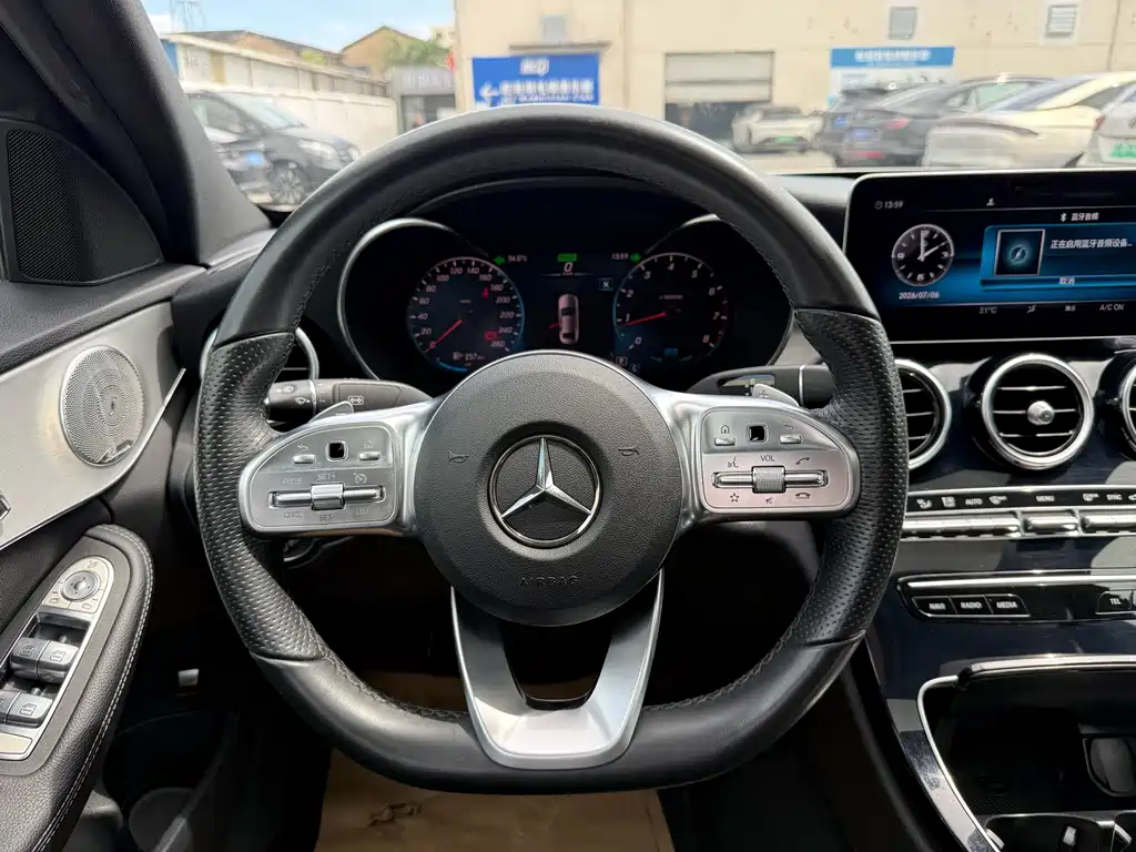 Mercedes-Benz C-Class 2021