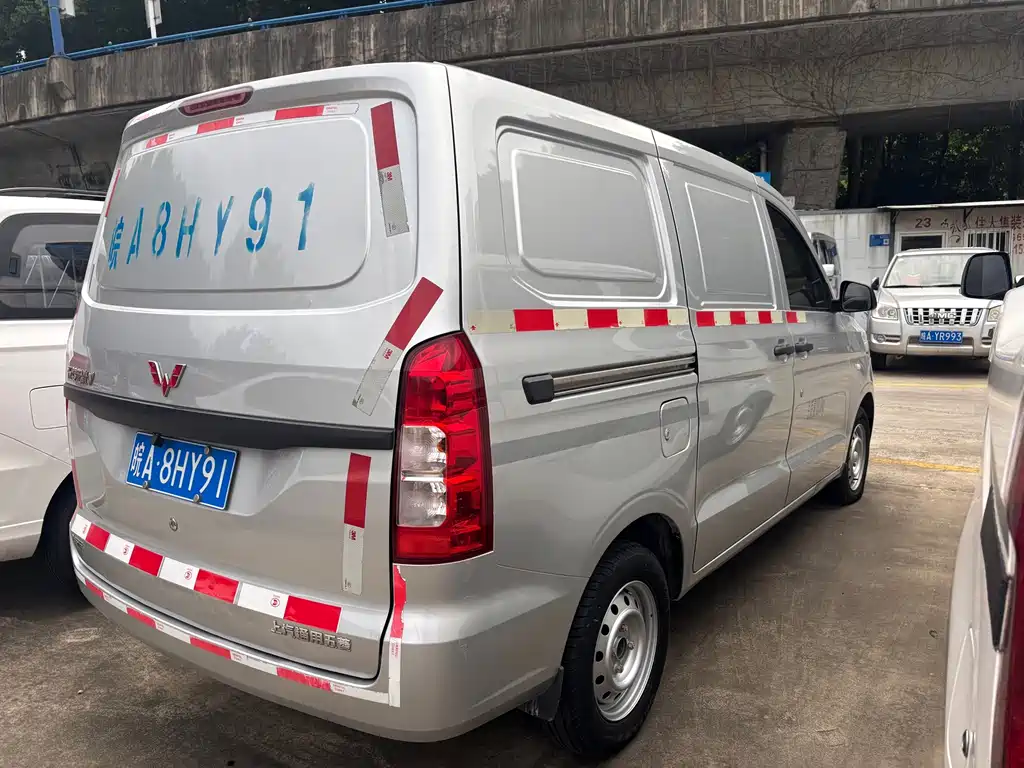Wuling Hongguang V 2021 — фото 4