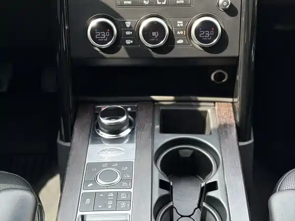 Land Rover Discovery 2017