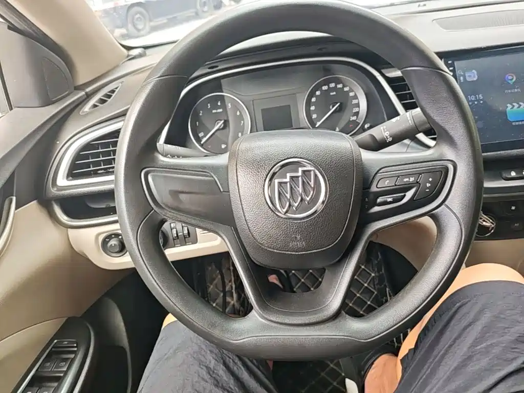 Buick Excelle 2017 — фото 11