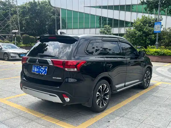 Mitsubishi Outlander 2019
