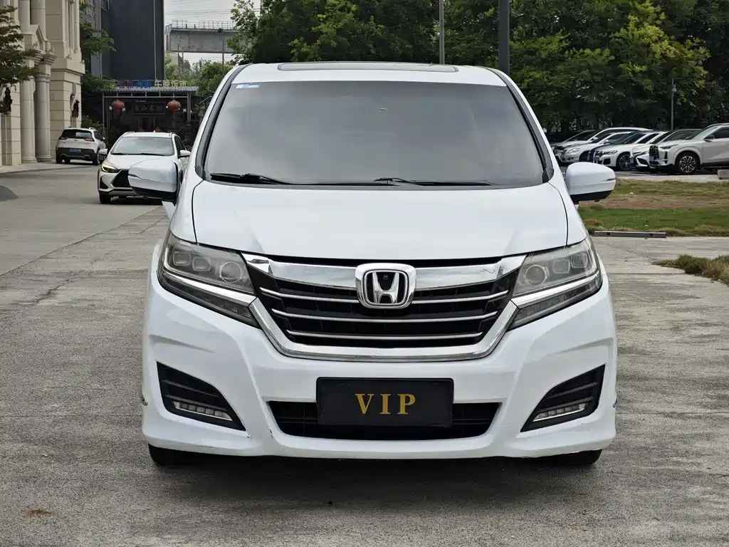 Honda Elysion 2018 — фото 1