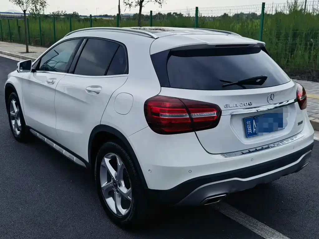 Mercedes-Benz GLA 2018 — фото 10