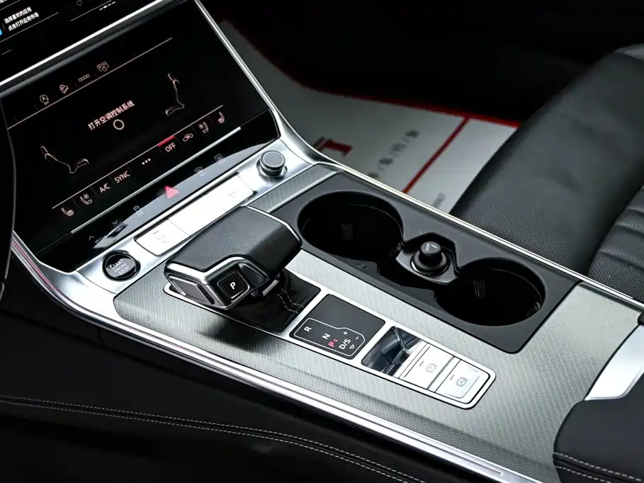Audi A6 2024 — фото 18