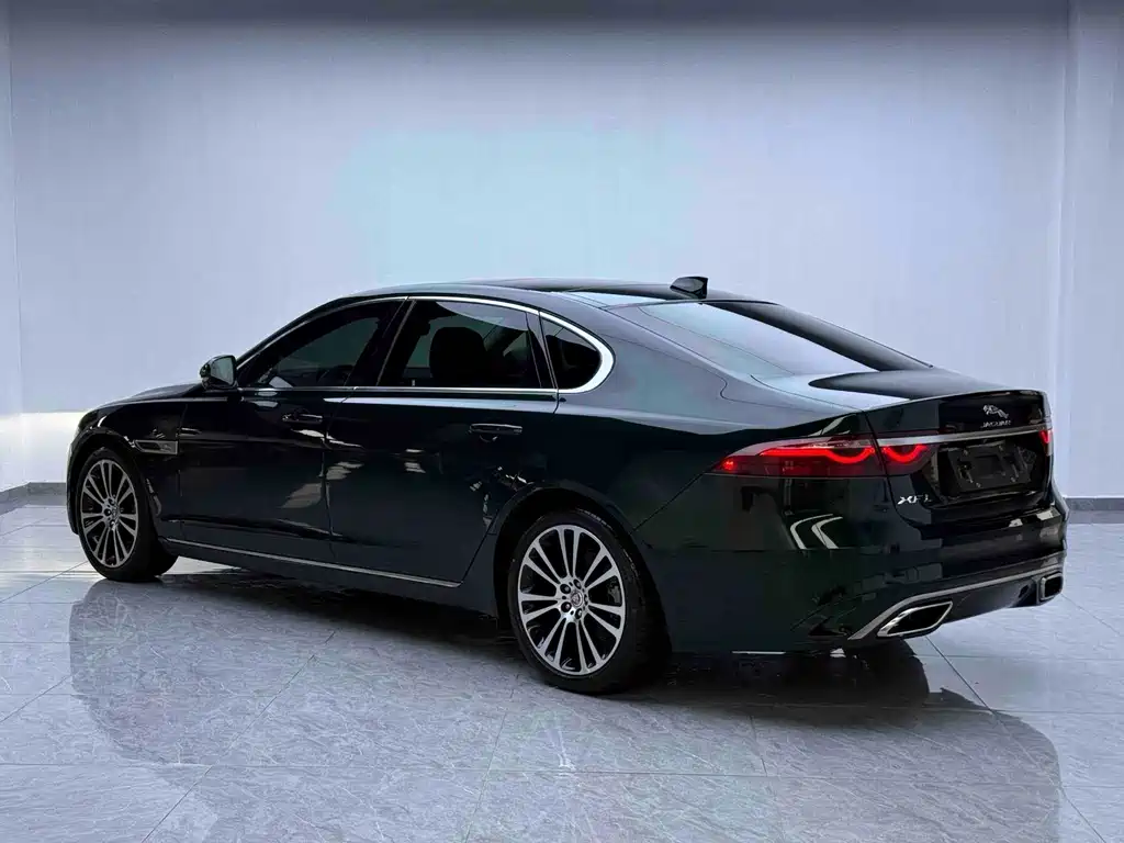 Jaguar XFL 2023 — фото 12