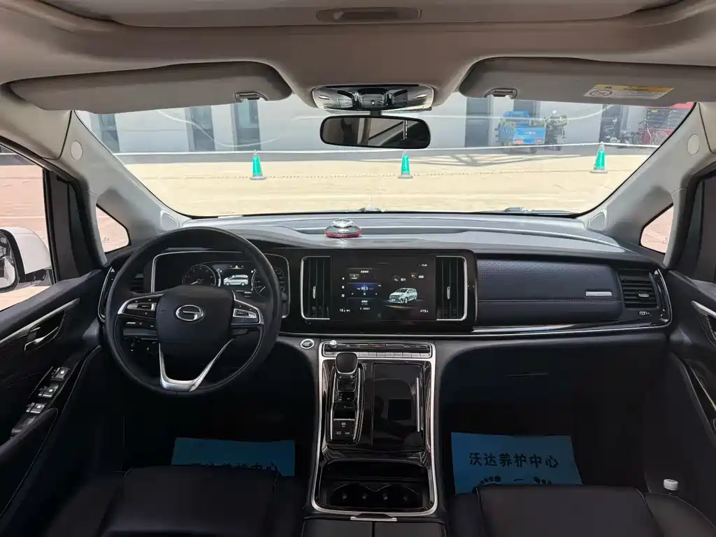GAC Motor Trumpchi M8 2023 — фото 8
