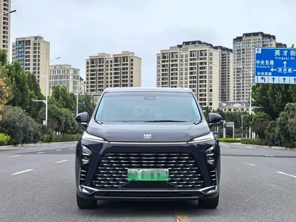 Buick GL8 New Energy 2025