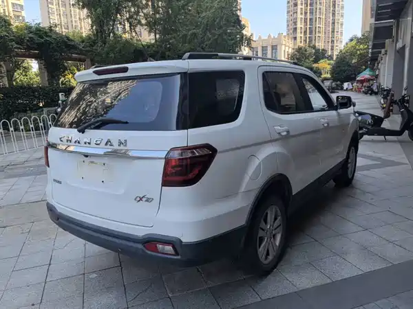 Changan Auchan CX70 2017
