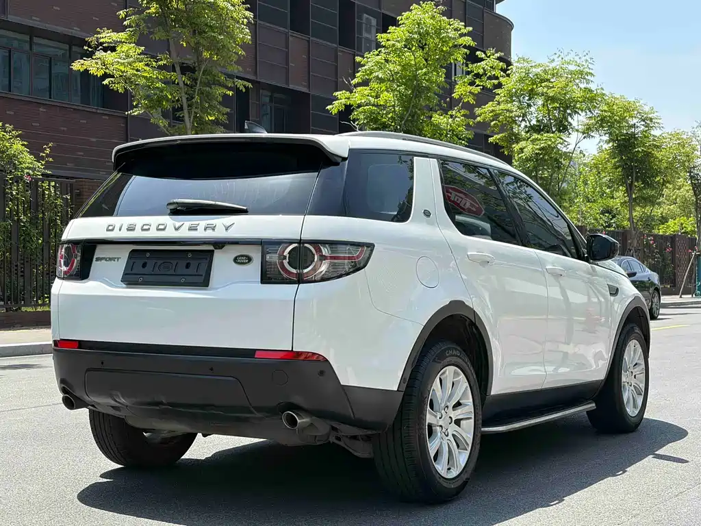 Land Rover Discovery Sport 2019 — фото 18