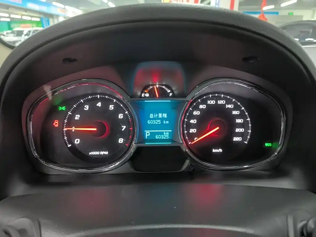 Chevrolet Captiva 2015 — фото 12