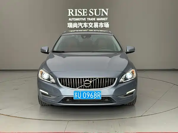 Volvo S60 2019