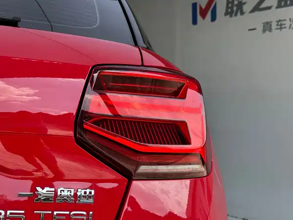 Audi Q2L 2022