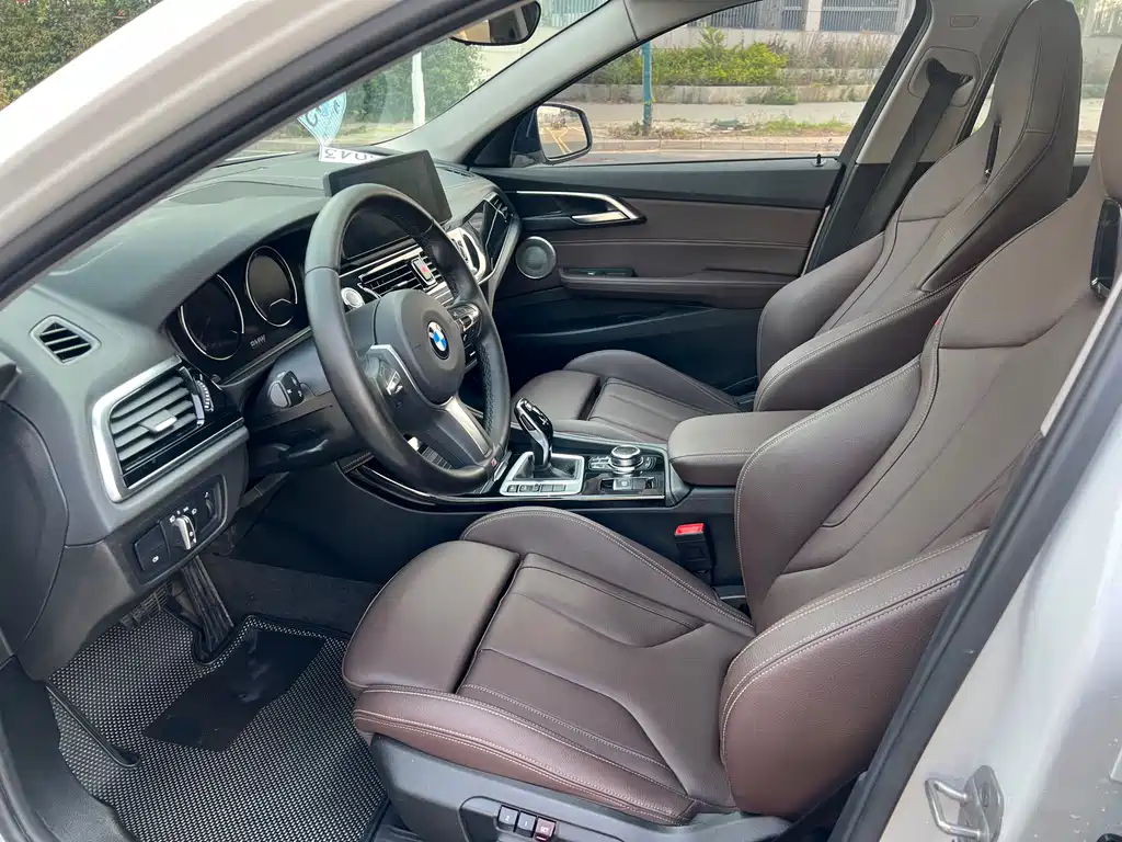 BMW 1 Series 2023