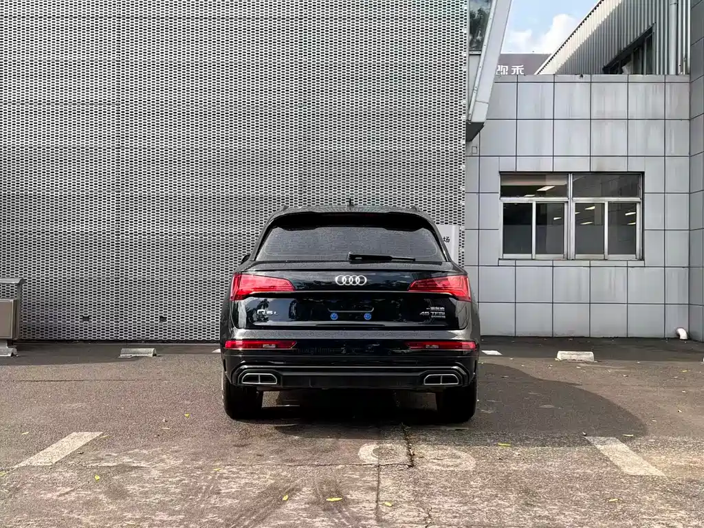 Audi Q5L 2025 — фото 4