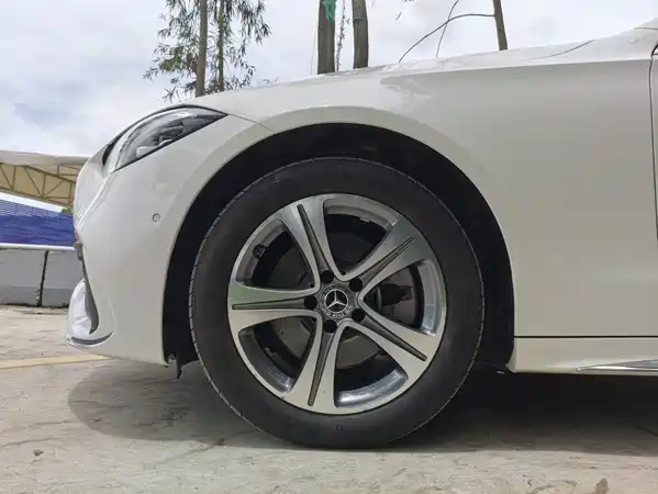 Mercedes-Benz C-Class 2022