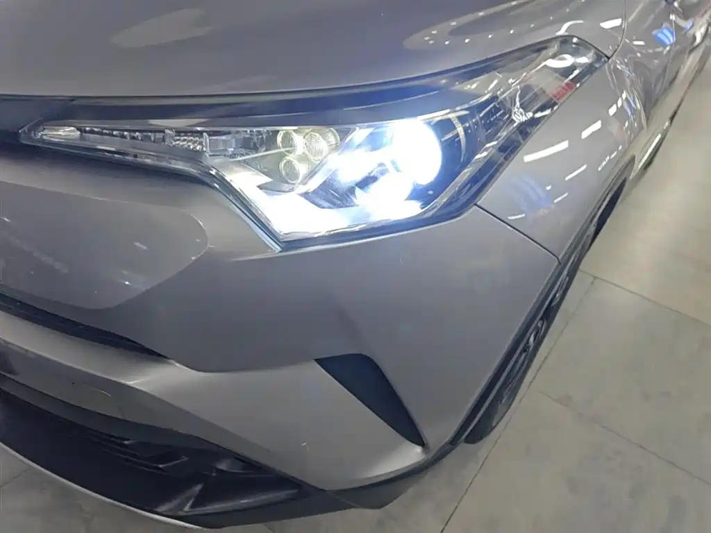 Toyota IZOA 2019 — фото 24