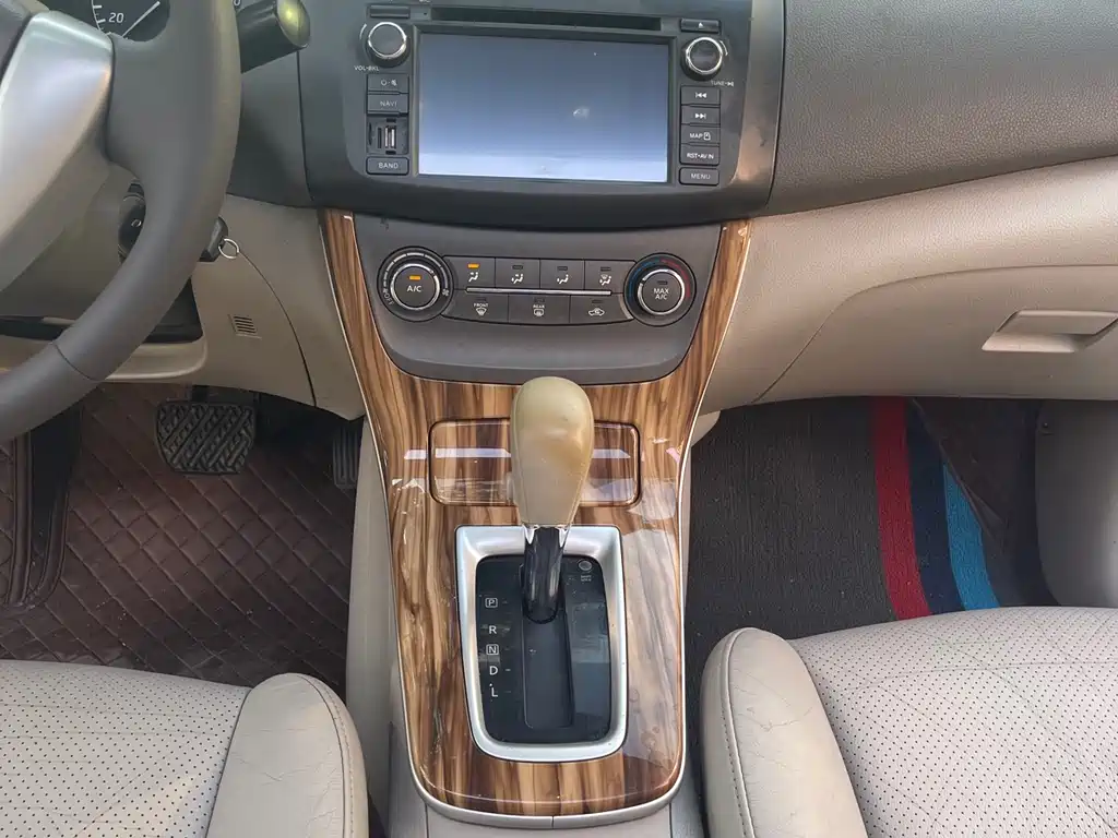 Nissan Sylphy 2014 — фото 12