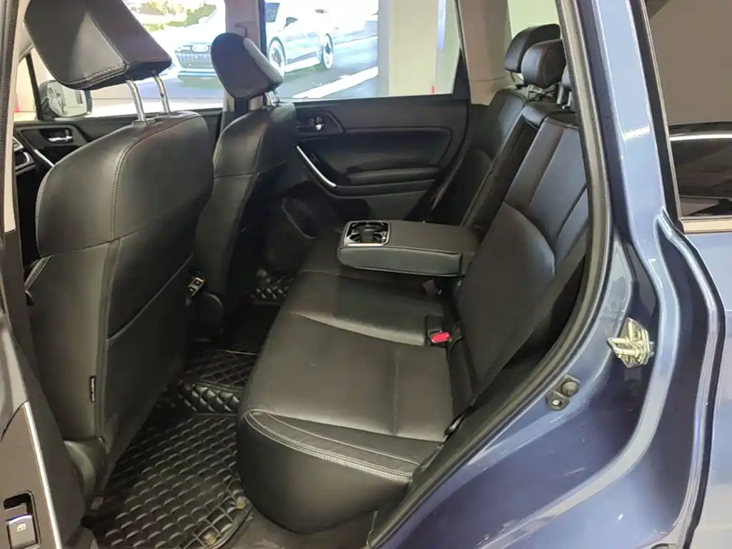 Subaru Forester 2018 — фото 17