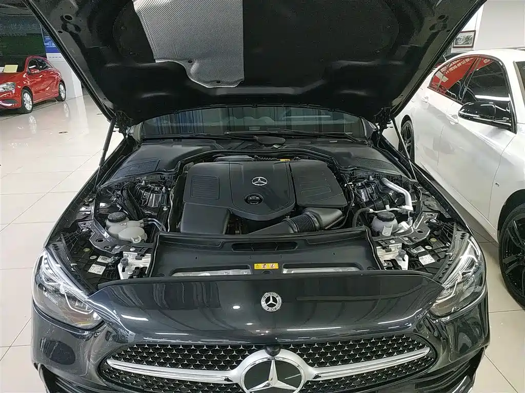 Mercedes-Benz C-Class 2023 — фото 16